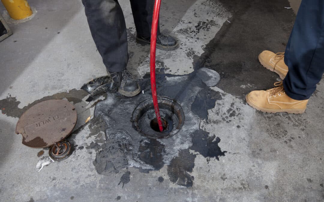 Comparing Hydro jetting to Traditional Drain Cleaning